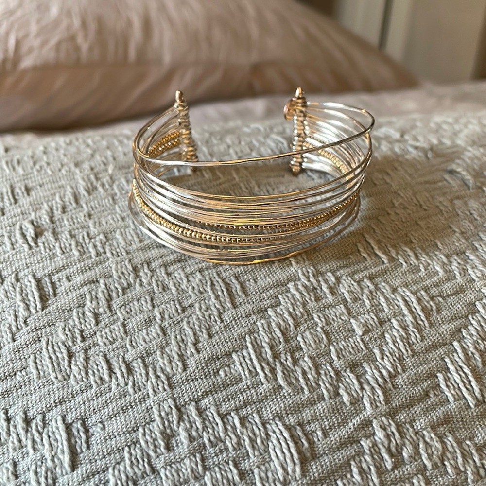 Stella and Dot Rhett Cuff bracelet